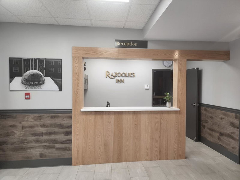 Razoolies Inn, Stephenville, Canada