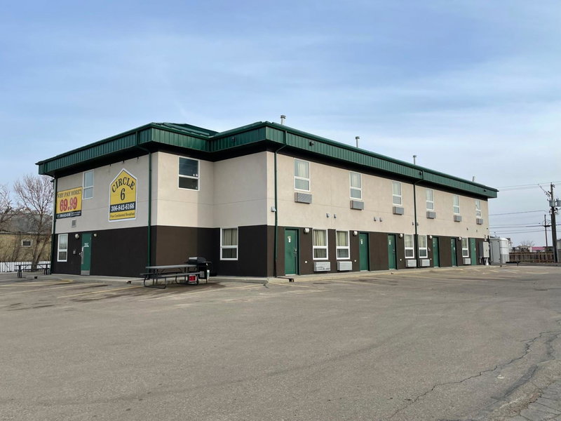 Circle 6 Motel, Weyburn, Canada