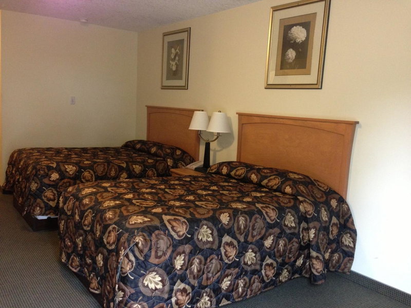 Circle 6 Motel, Weyburn, Canada