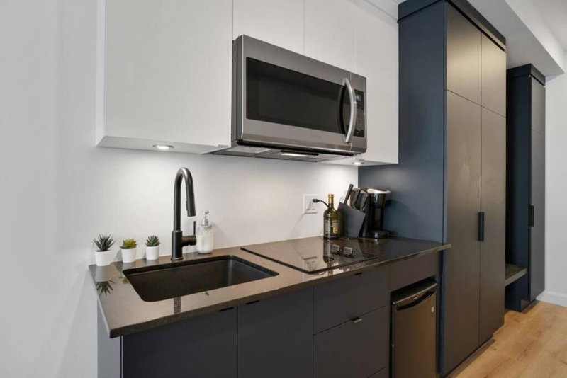 INITIAL - SUITE LUMIÈRE - Centre-Ville de Québec, Quebec City, Canada