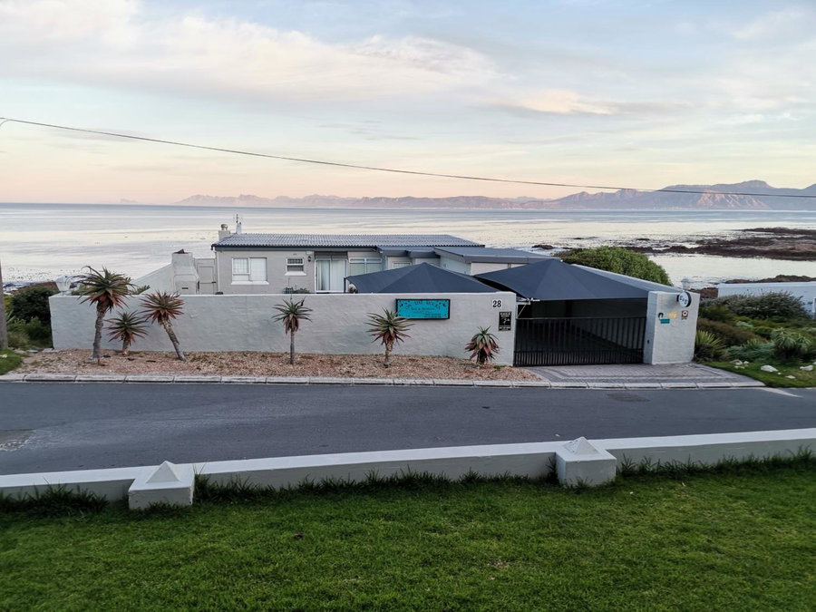 La Melamire On the Rocks Bed & Breakfast, Gansbaai, South Africa