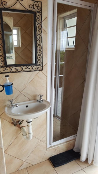 La Melamire On the Rocks Bed & Breakfast, Gansbaai, South Africa