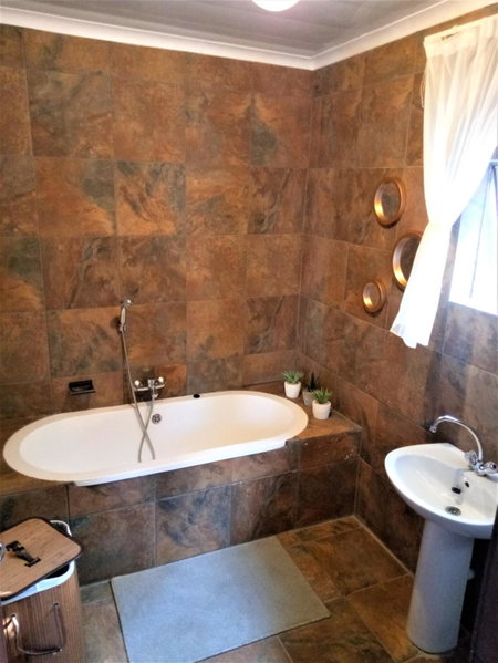 Edenville Guesthouse, Lichtenburg, South Africa