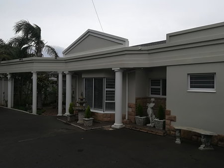 Ocean Hideaway Bed and Breakfast, Amanzimtoti, South Africa
