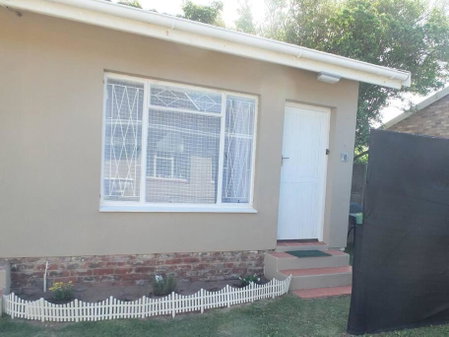 Heron Place sunny self-catering garden flatlet, Port Alfred, South Africa