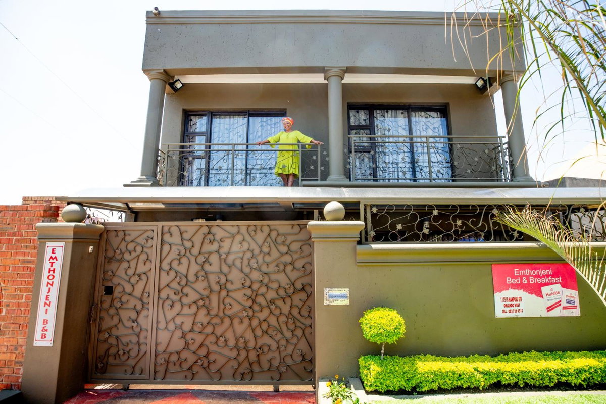 Hotel · Emthonjeni Bed & Breakfast, Soweto
