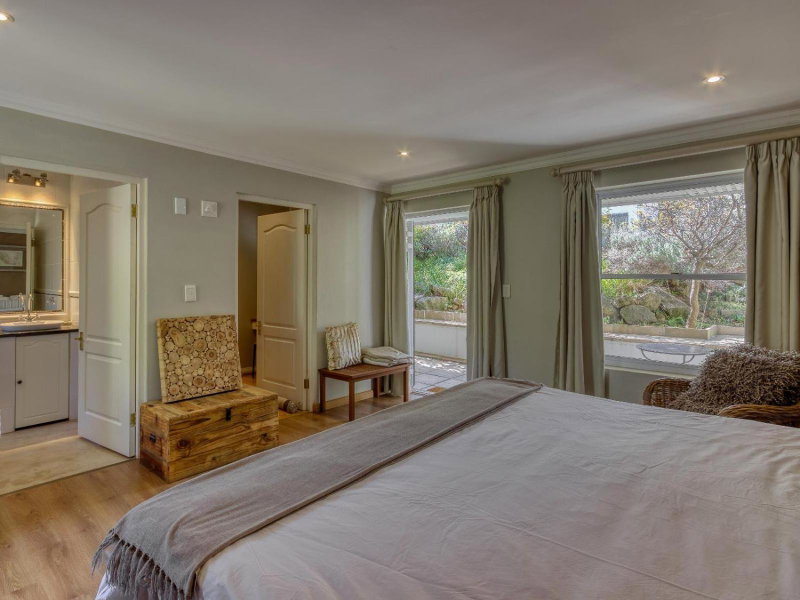 Explorer Guesthouse, Somerset West, South Africa