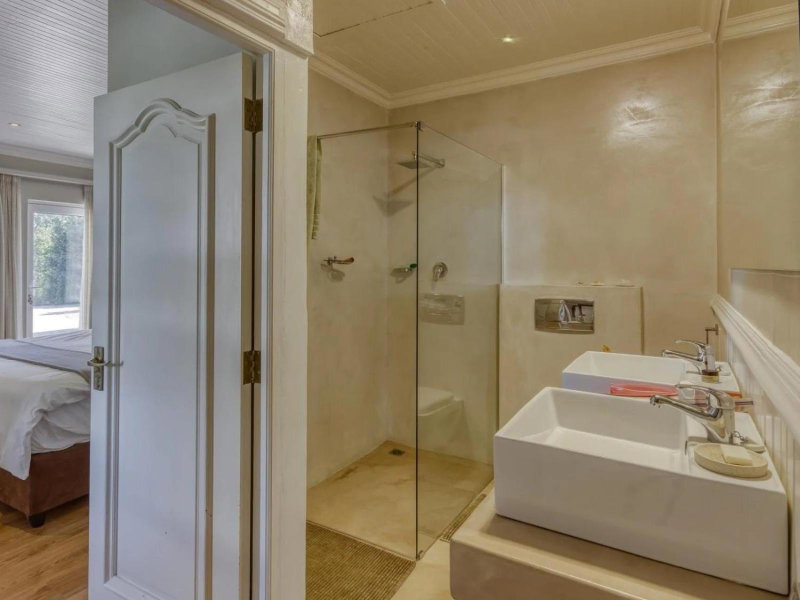 Explorer Guesthouse, Somerset West, South Africa