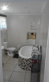 Poetry Guestrooms, Vryburg, South Africa