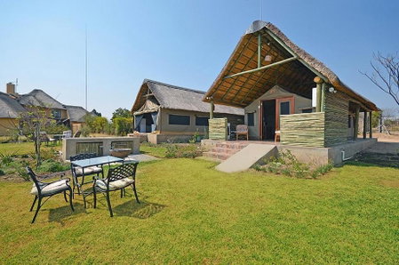 Hoopoe Haven Guest House, Chartwell, South Africa