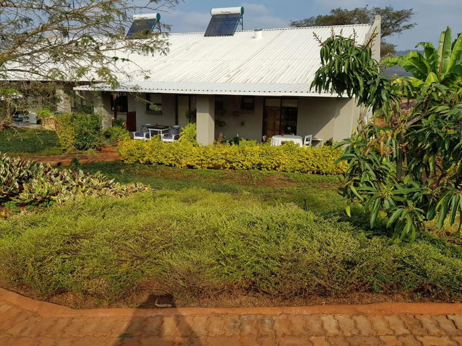Tzaneen White House Lodge, Tzaneen, South Africa