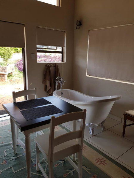 Tzaneen White House Lodge, Tzaneen, South Africa