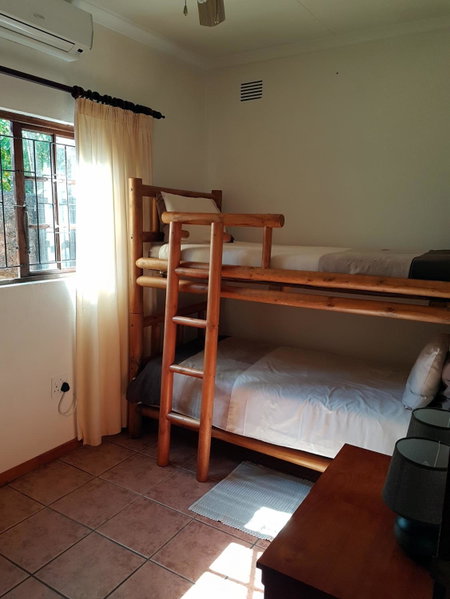 Oppi Rotse Guesthouse, St Lucia, South Africa