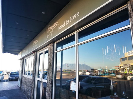 Dolphin Inn Blouberg, Bloubergstrand, South Africa