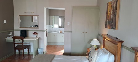 HouseMartin Lodge & Self Catering, De Rust, South Africa