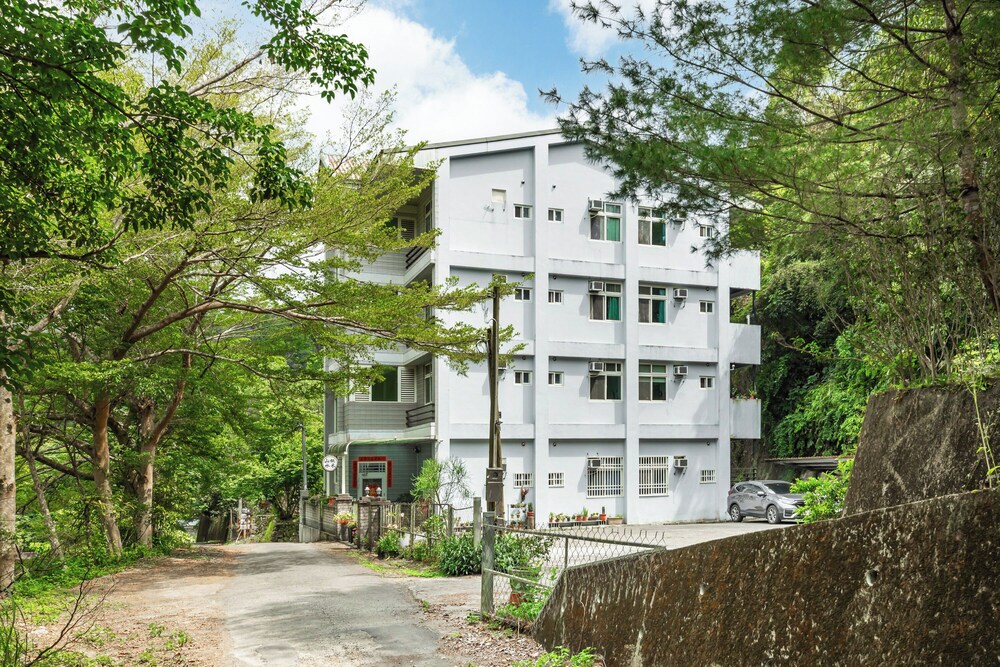 Hotel · Taomi Mountain Lodge, Puli