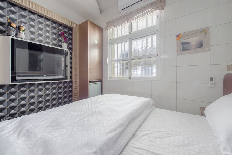 Sea Month Bed and Breakfast, Liuqiu, Taiwan