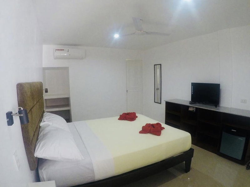Heartland Hotel Service Rooms and Apartments, Panglao, Philippines