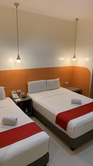 Travelbee Capitol Inn, Cebu, Philippines
