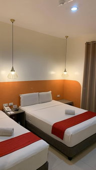 Travelbee Capitol Inn, Cebu, Philippines
