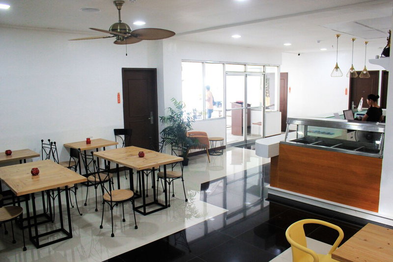 Travelbee Capitol Inn, Cebu, Philippines