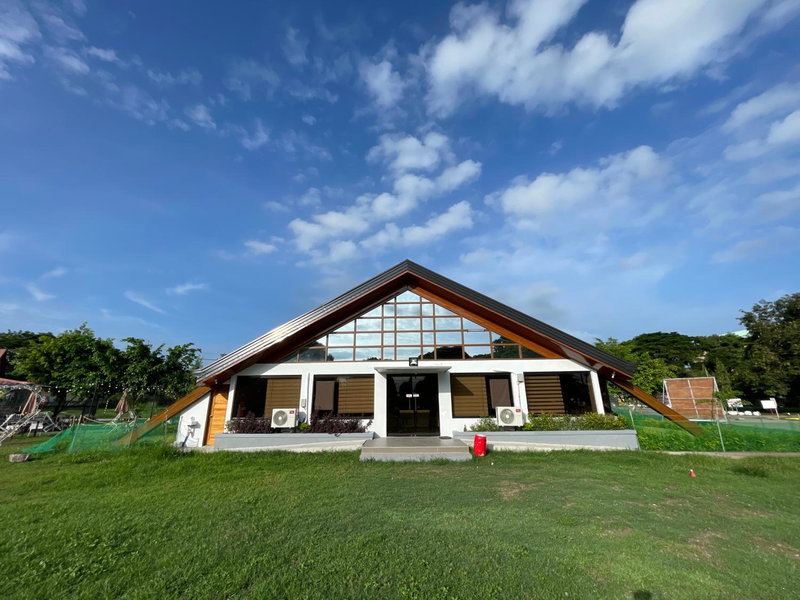 Torres Farm Resort powered by Cocotel, Naic, Philippines