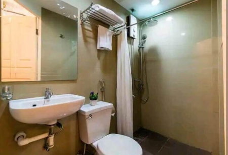 Makati Riverside Inn, Makati, Philippines
