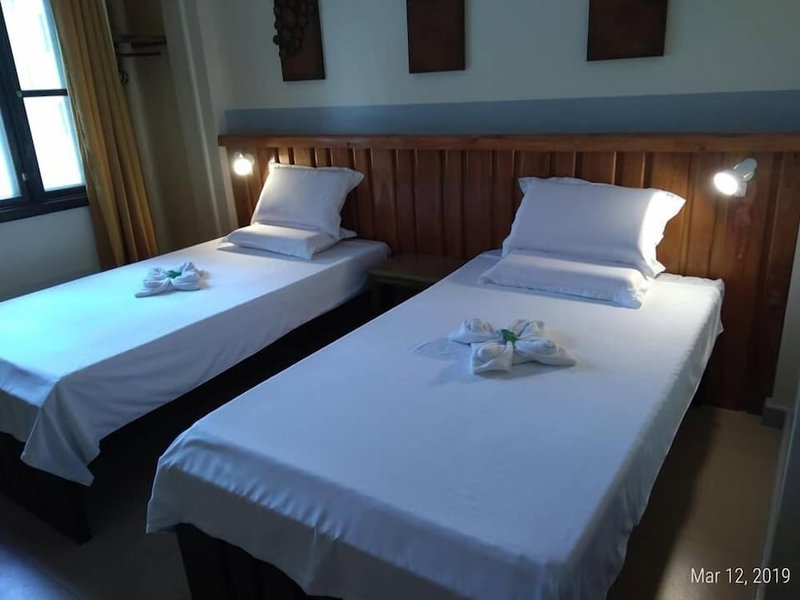 Ferellee Beachfront Inn, San Vicente, Philippines