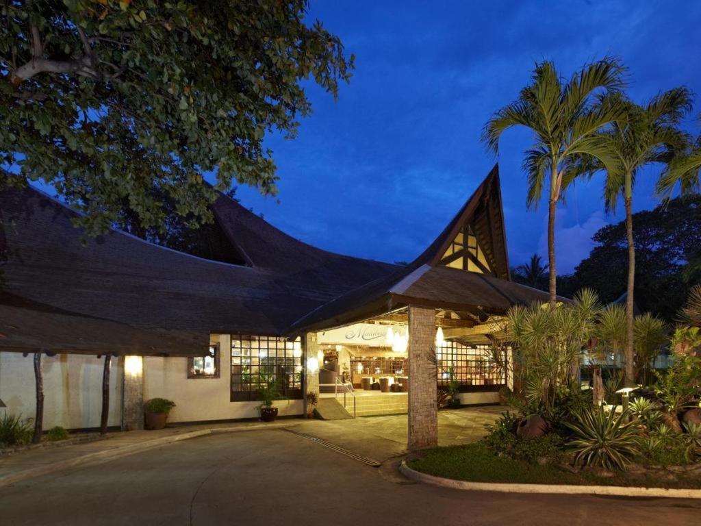 Hotel · Matabungkay Beach Hotel, Matabungkay