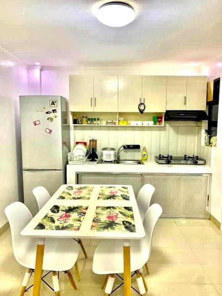 Cozy Central - Near arca south signal taguig, Manila, Philippines