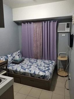 Mack's Awesome Place 11 with Netflix and FastUnliwifi, Manila, Philippines