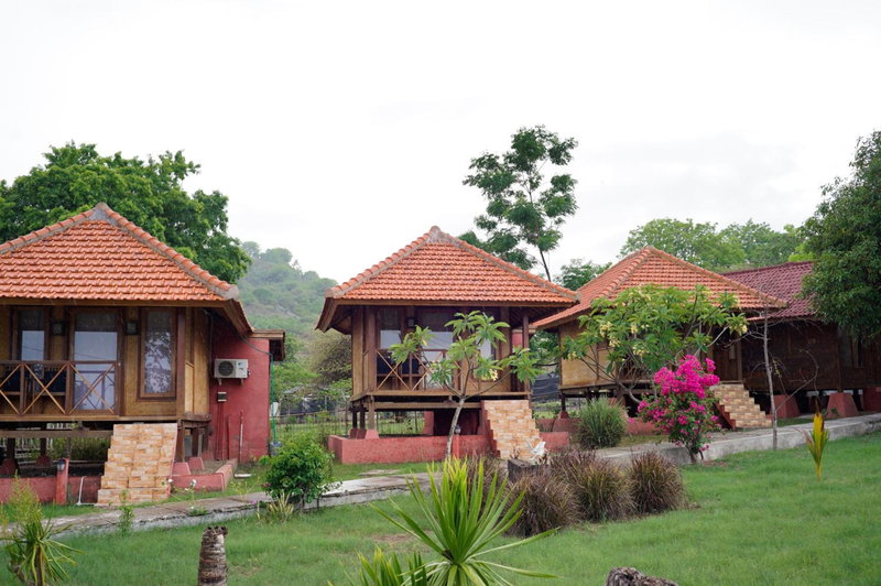Yut's Inn Flower Paradise Gili Gede, Gili Gede, Indonesia