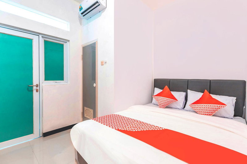 Hotel O J&b Room Utan Kayu, Jakarta, Indonesia