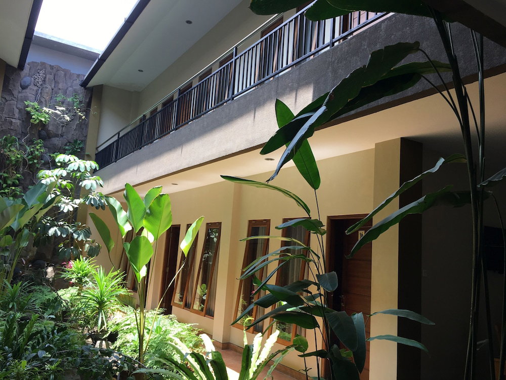 Aloha Hotel, Indonesia