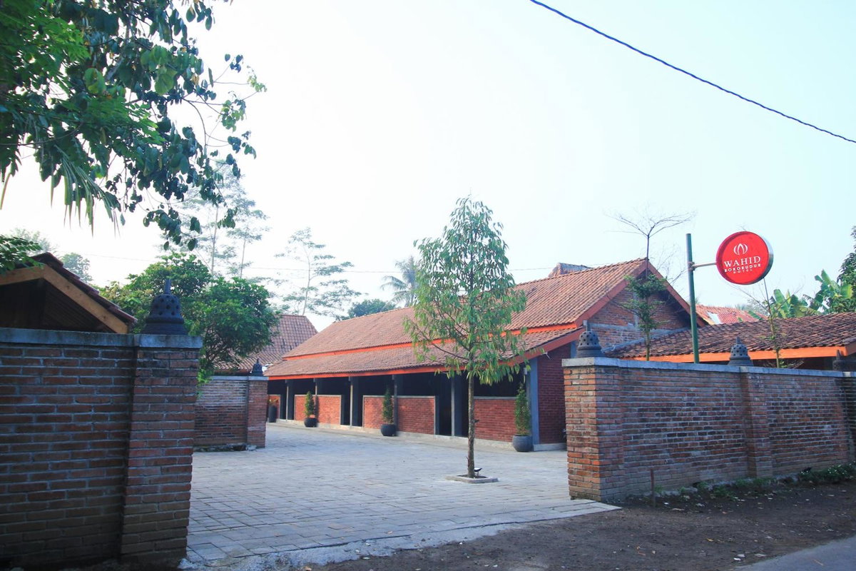 Wahid Borobudur, Indonesia