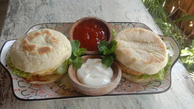 Sarinah Beach - Bistro & Bungalow, Nusa Penida, Indonesia