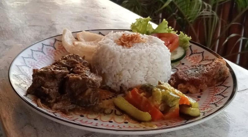 Sarinah Beach - Bistro & Bungalow, Nusa Penida, Indonesia
