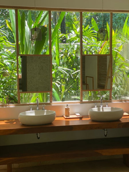 Balian Prana, Selemadeg, Indonesia