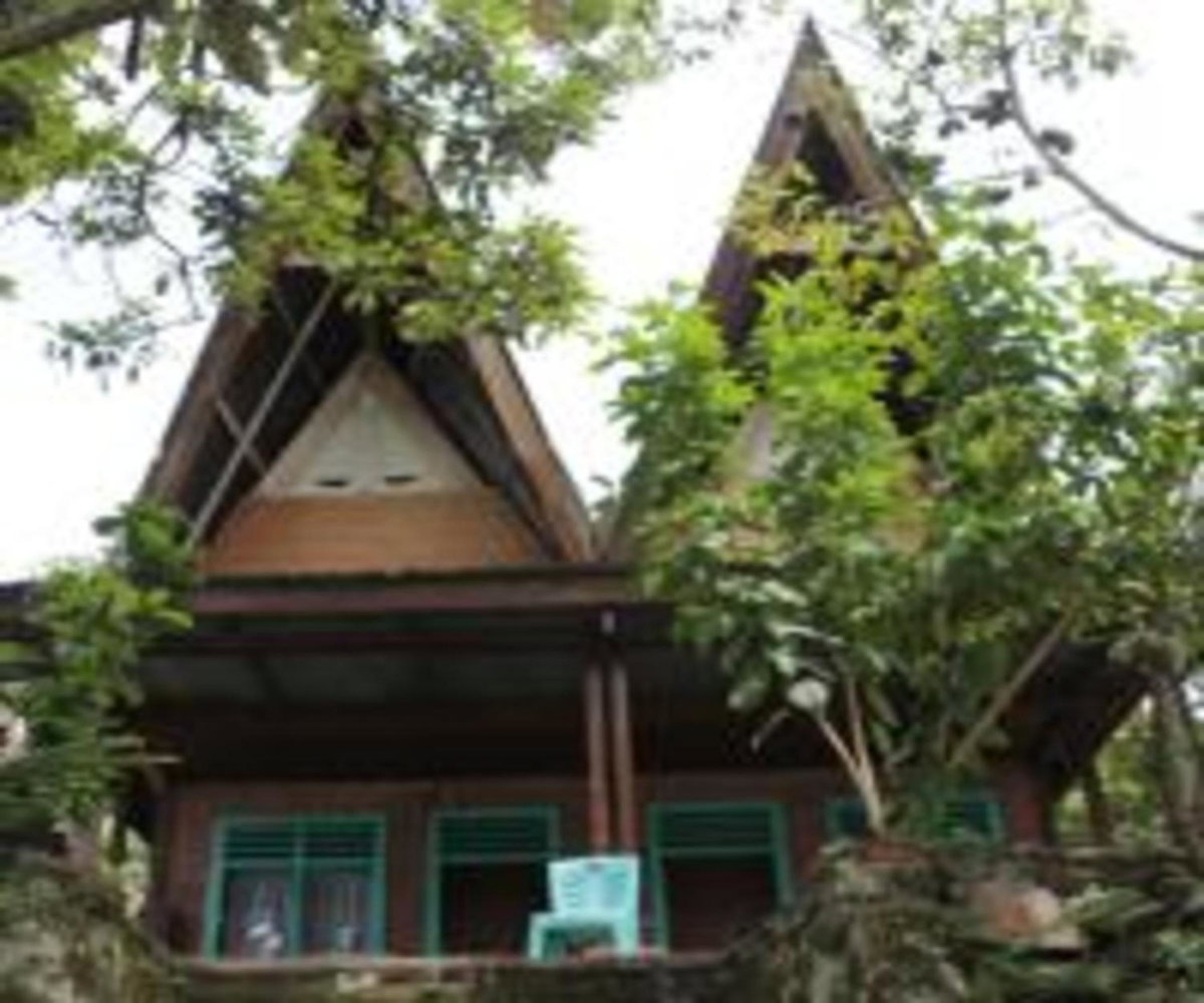 Laster Jony's, Indonesia