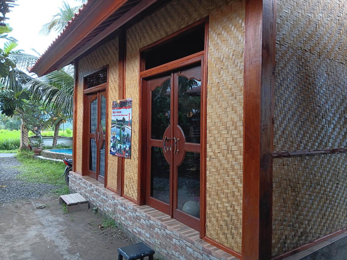 LinkeesHome Bungaya, Indonesia