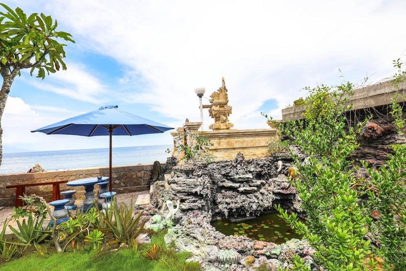 Swan Beach Inn, Penida Island, Indonesia