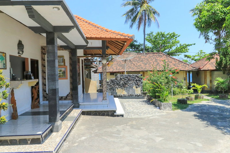 Hotel Tara Bar & Resto Air Sanih, Kubutambahan, Indonesia