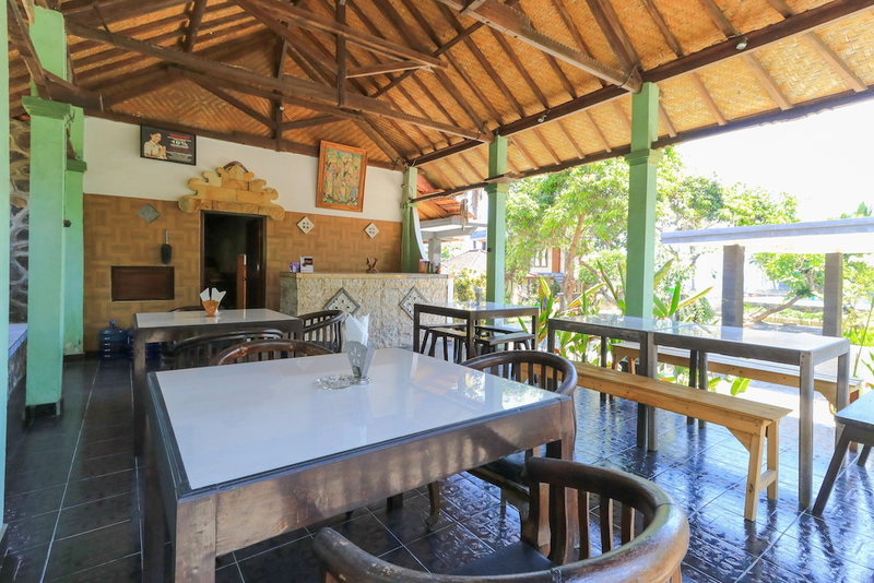 Hotel Tara Bar & Resto Air Sanih, Kubutambahan, Indonesia