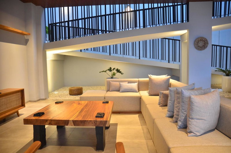 Green Hill Mountain City View Villa 8 Bedrooms With a Private Heated Swimming Pool and a Karaoke Room, Bengkok, Indonesia