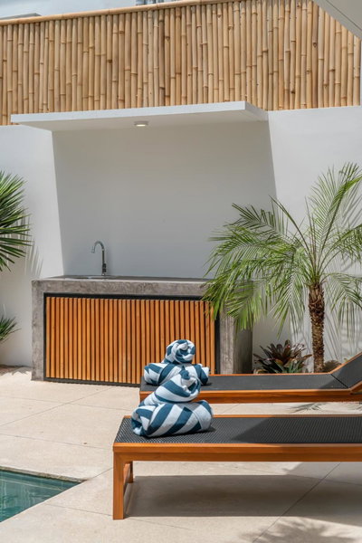 Casa Embra - Charming 4BR Villa in Berawa, 5 mins to Beach!, Canggu, Indonesia