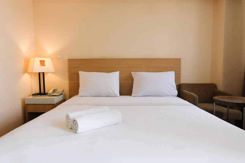 Strategic and Comfy 1BR at Braga City Walk Apartment By Travelio, Bandung, Indonesia