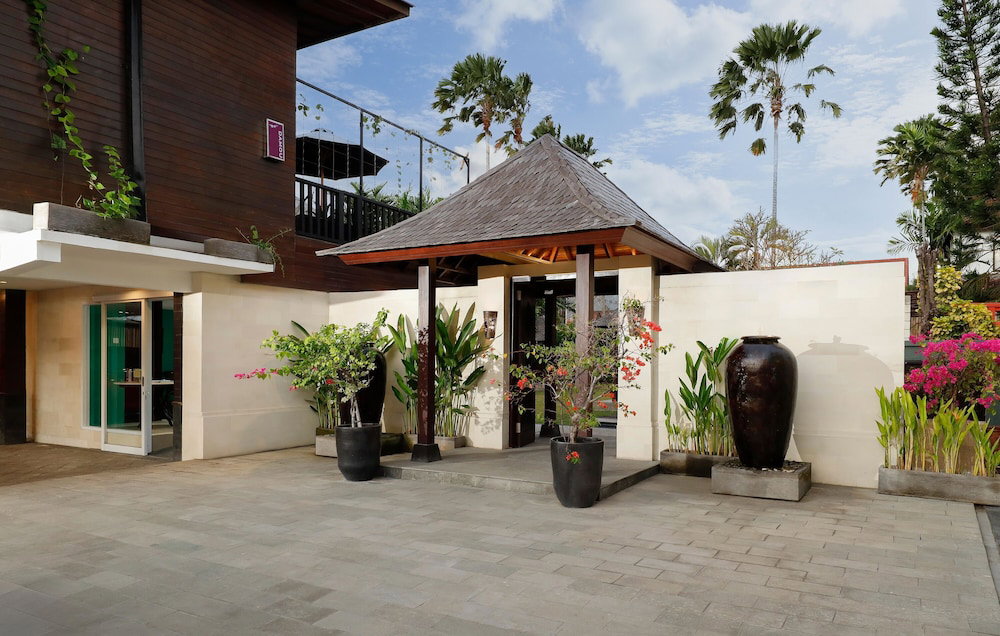 Shanti Estate Seminyak by Nakula, Indonesia