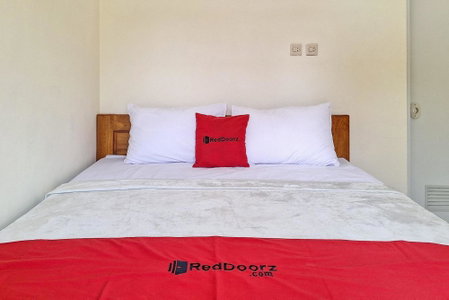 Reddoorz Syariah near Terminal Bus Giwangan, Gondowulung, Indonesia