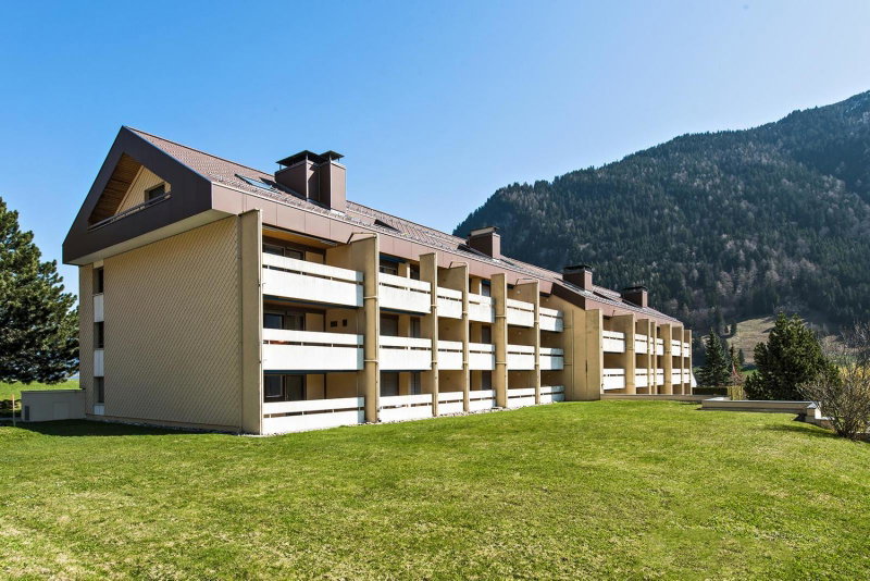 Appartementhaus-Quadern, Valens, Switzerland