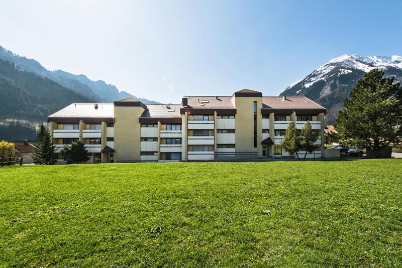 Appartementhaus-Quadern, Valens, Switzerland
